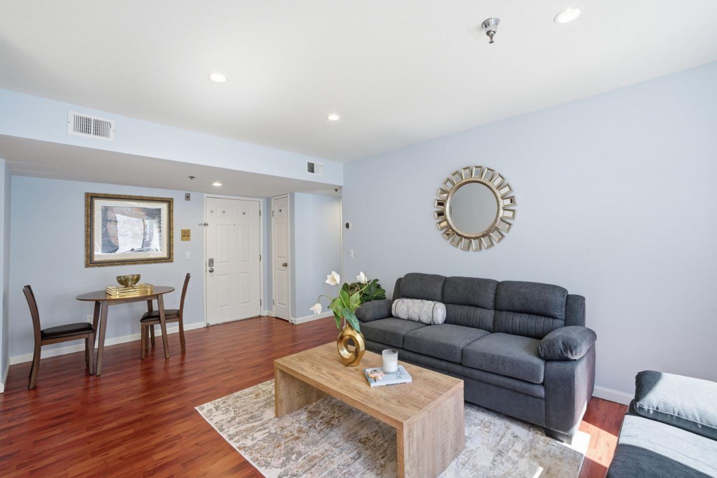 711 South Bayshore Boulevard 6