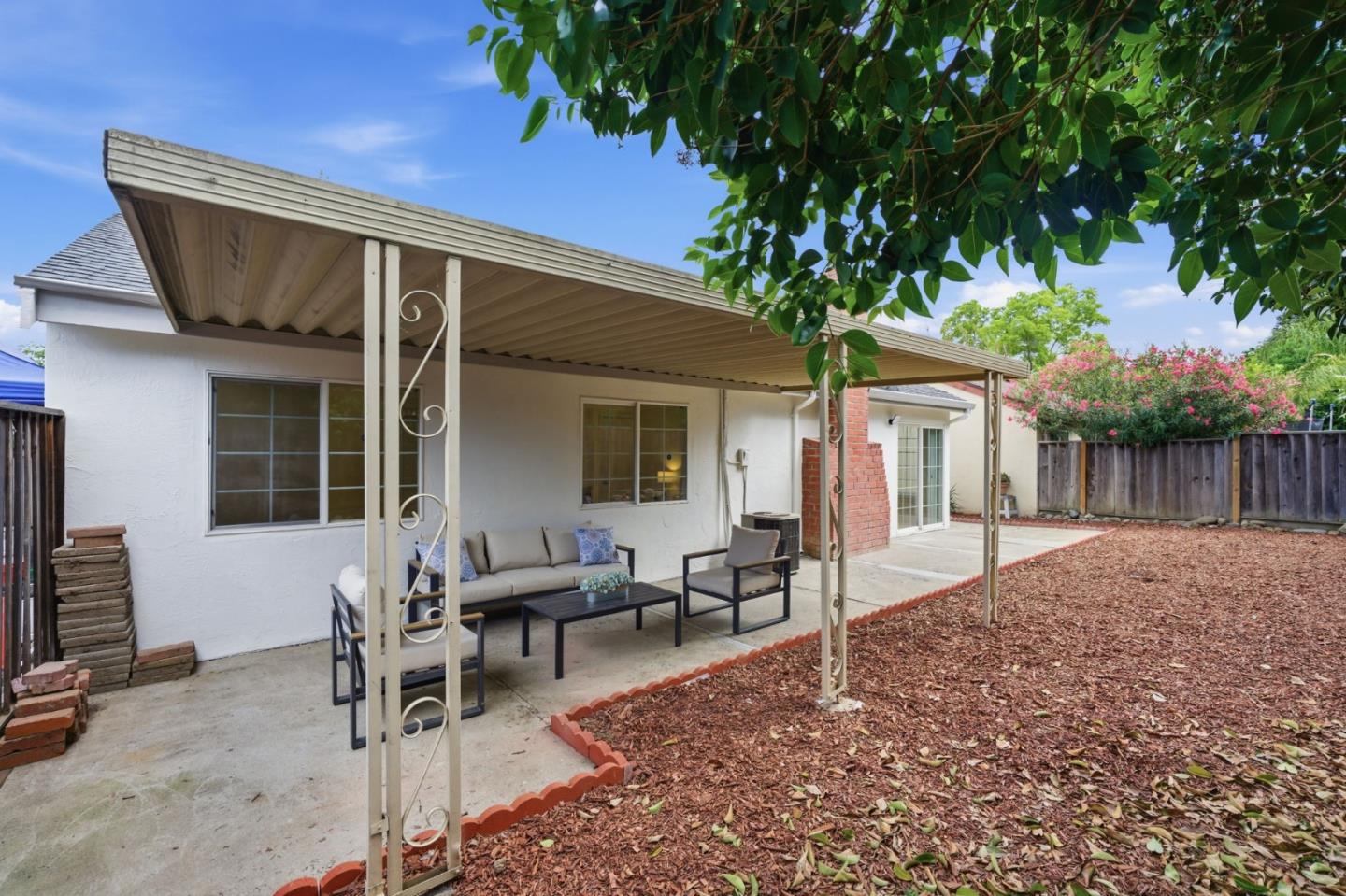 5353 Larch Grove Place