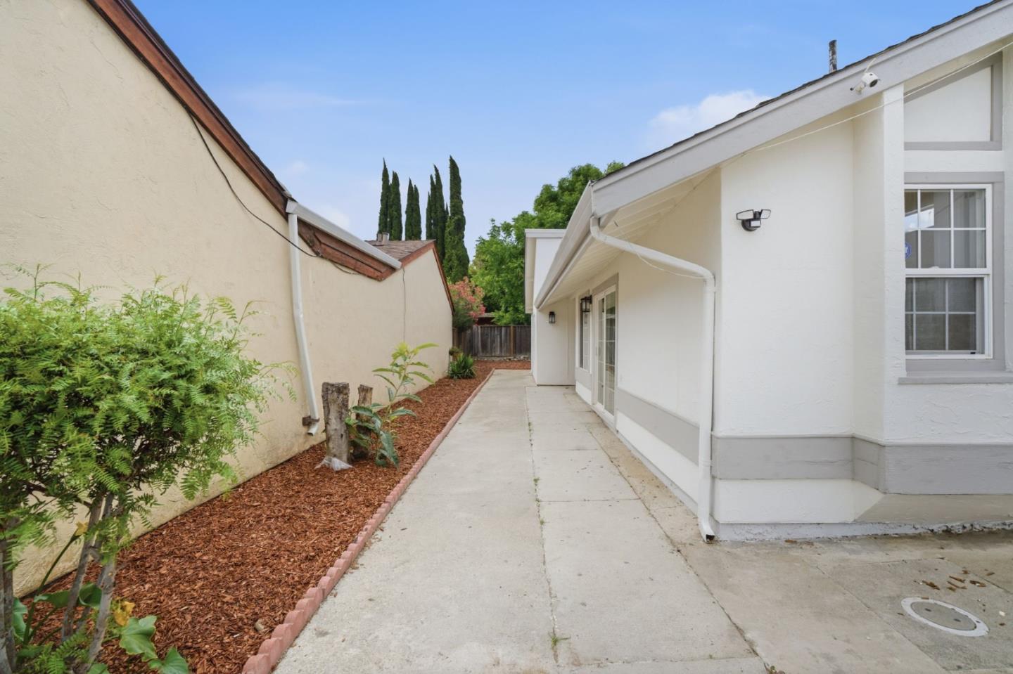 5353 Larch Grove Place