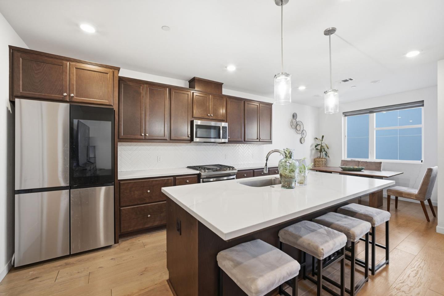 493 Cambridge Street