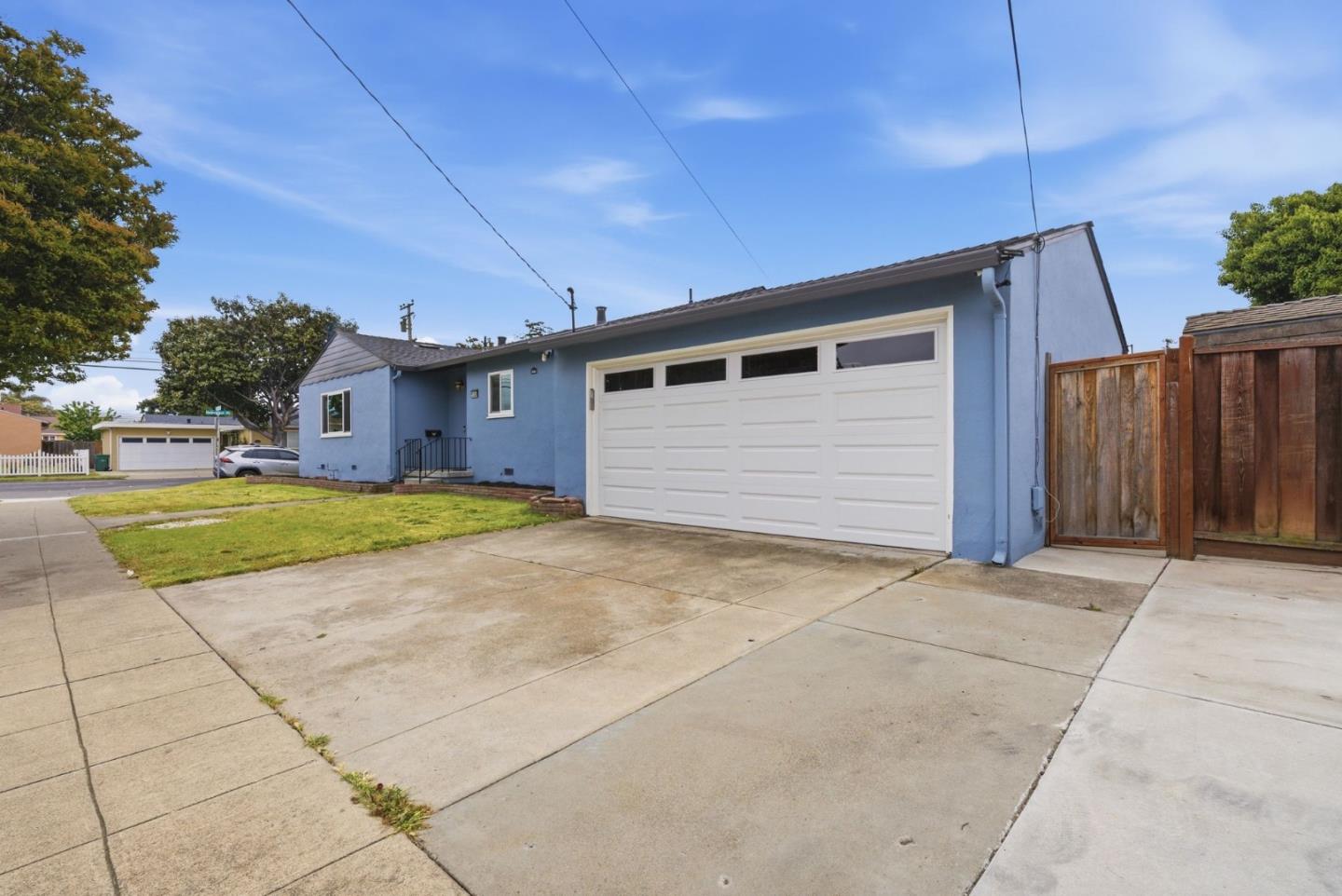 1204 Mcfarlane Lane