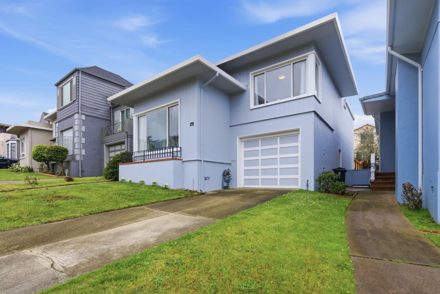 51 Hillsdale Avenue
