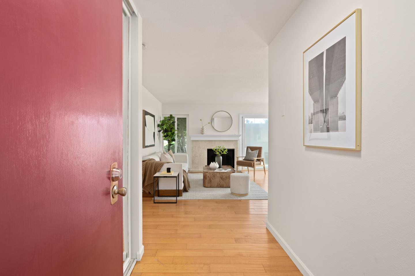 1083 Shell Boulevard 4