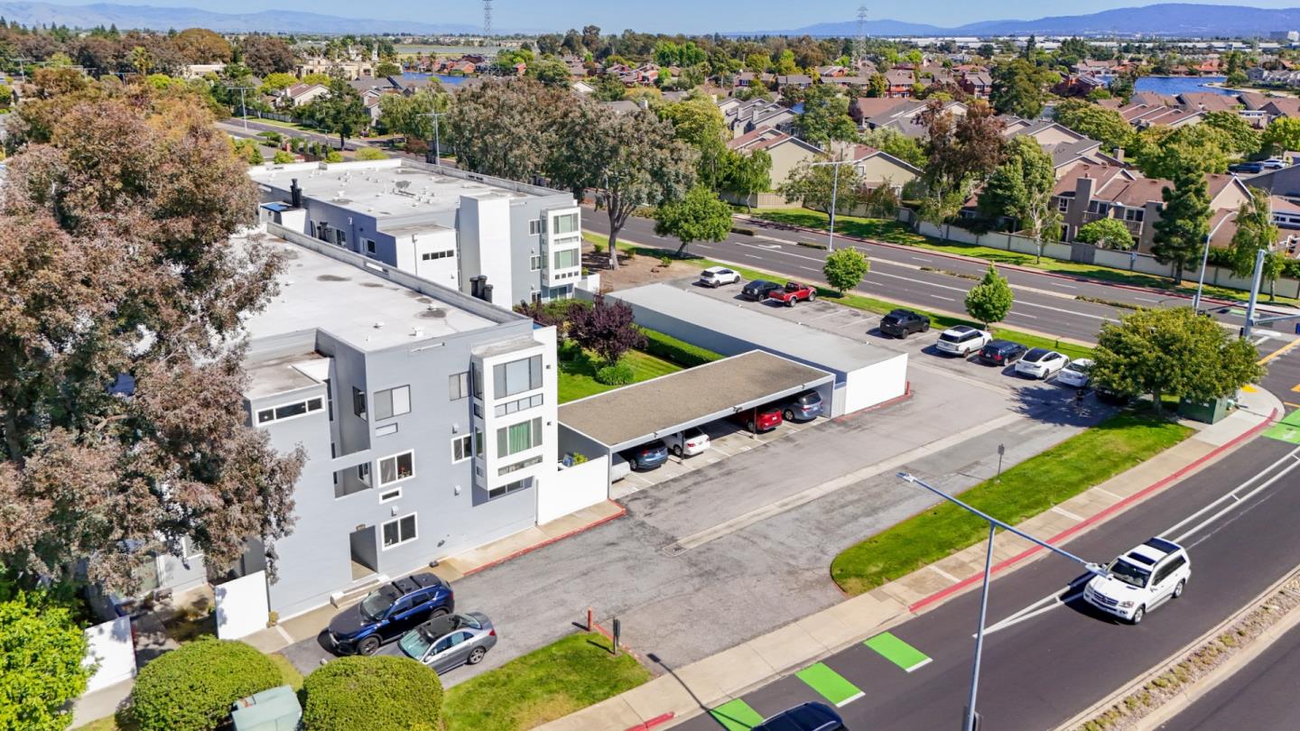 1083 Shell Boulevard 4
