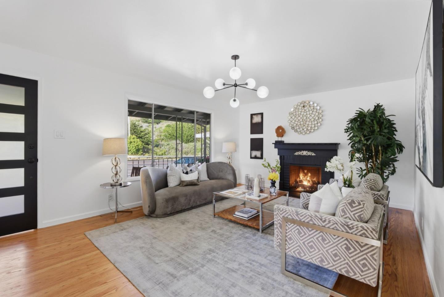 1709 Hillside Boulevard