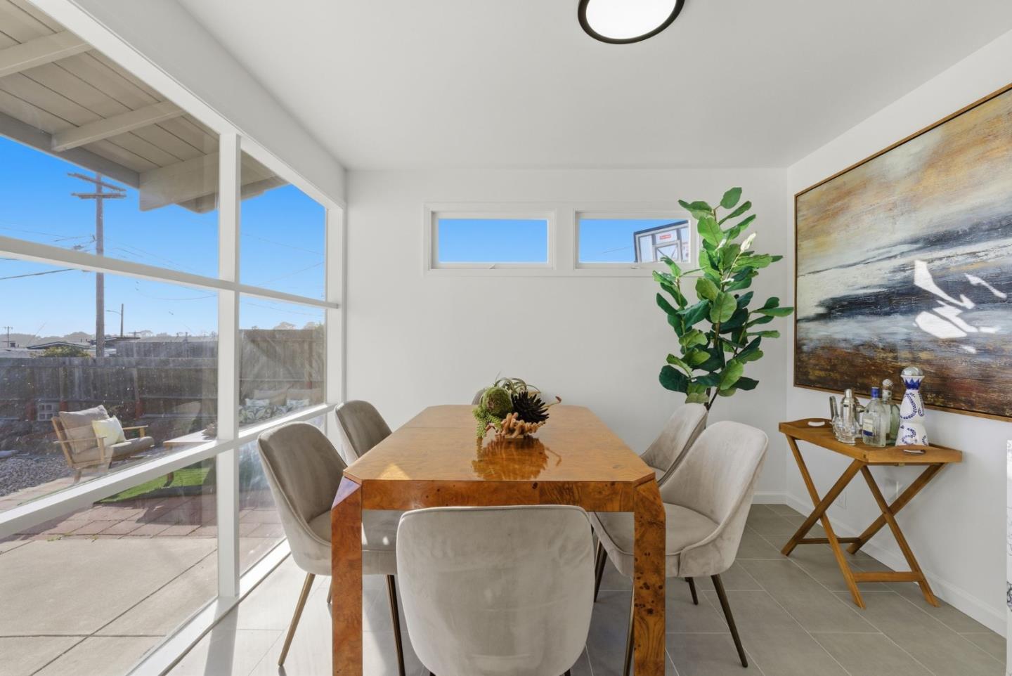 1709 Hillside Boulevard