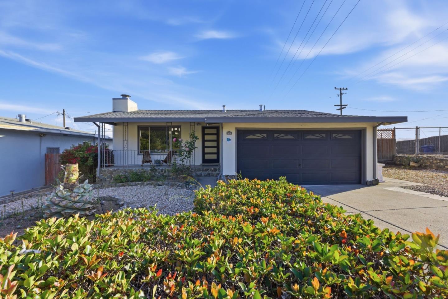 1709 Hillside Boulevard