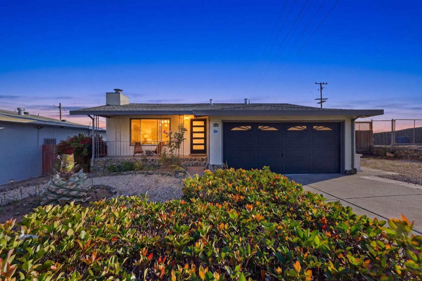 1709 Hillside Boulevard