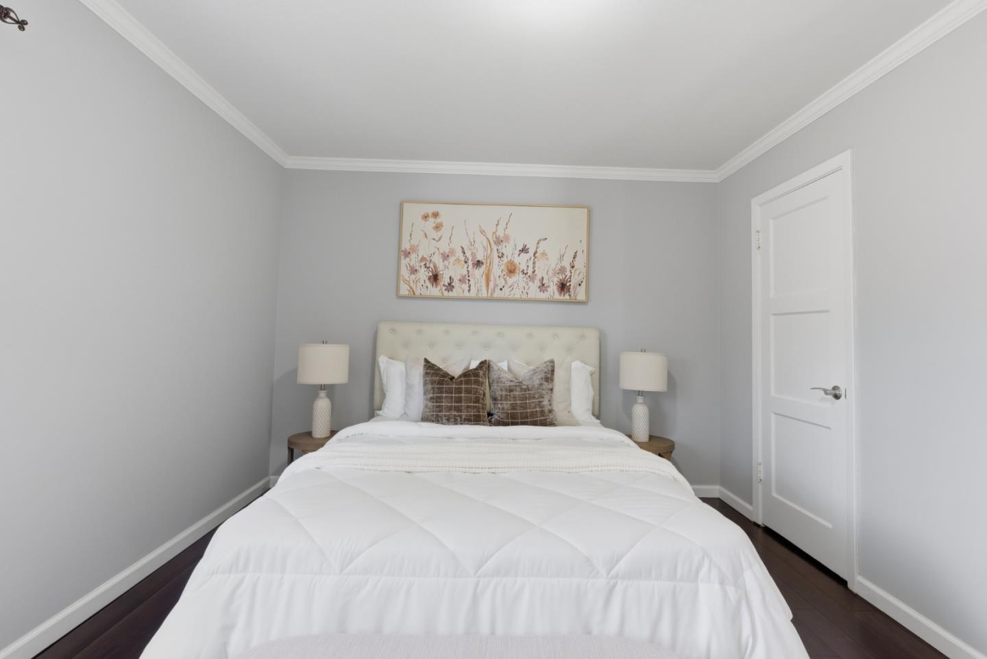 864 Alta Loma Drive