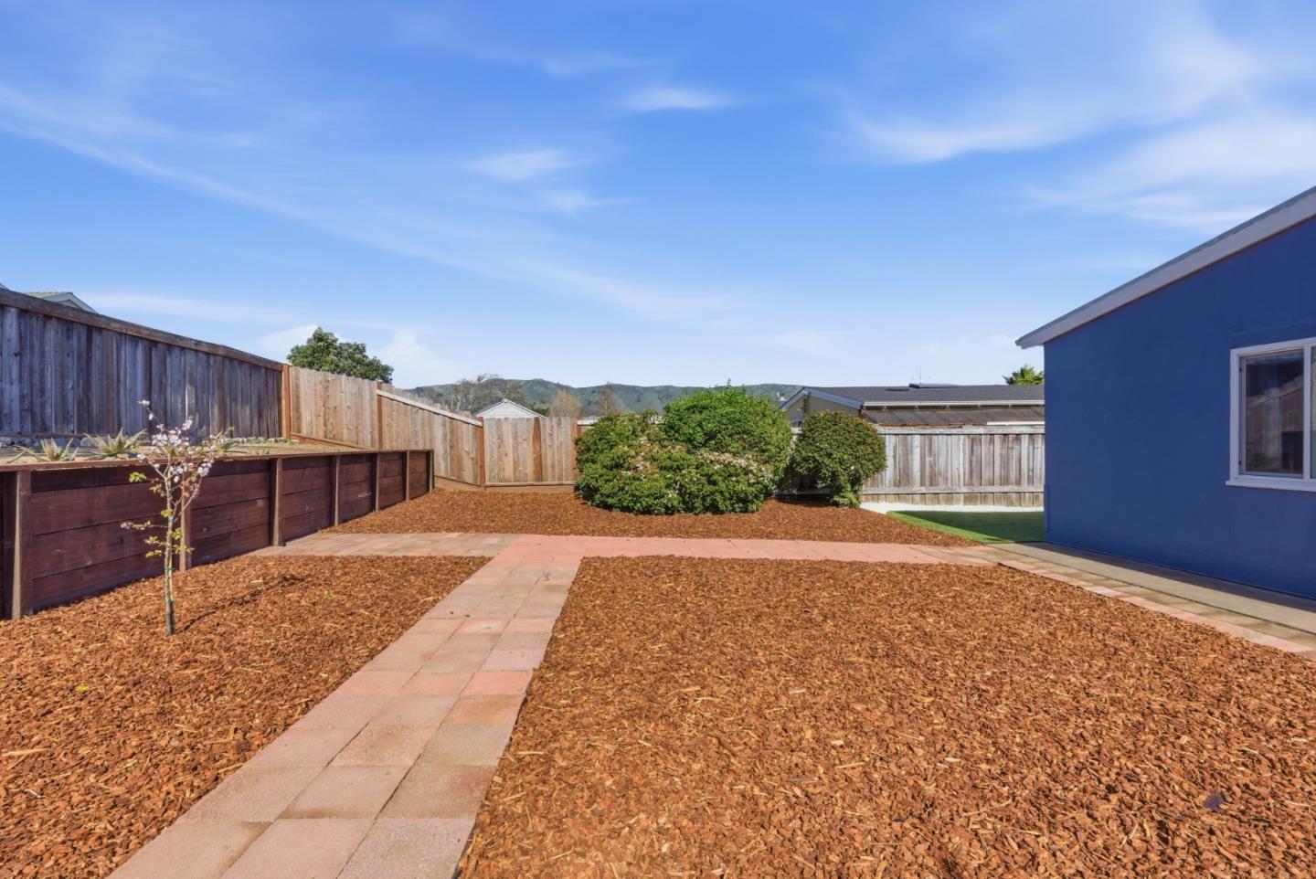 864 Alta Loma Drive