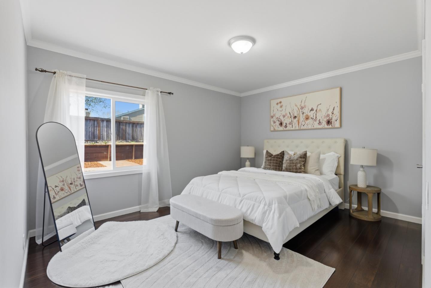 864 Alta Loma Drive