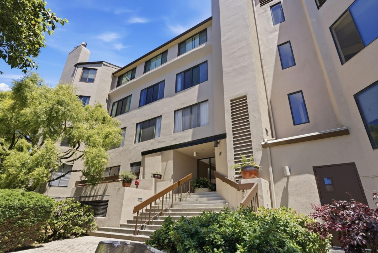 109 South Lake Merced Hills 3E