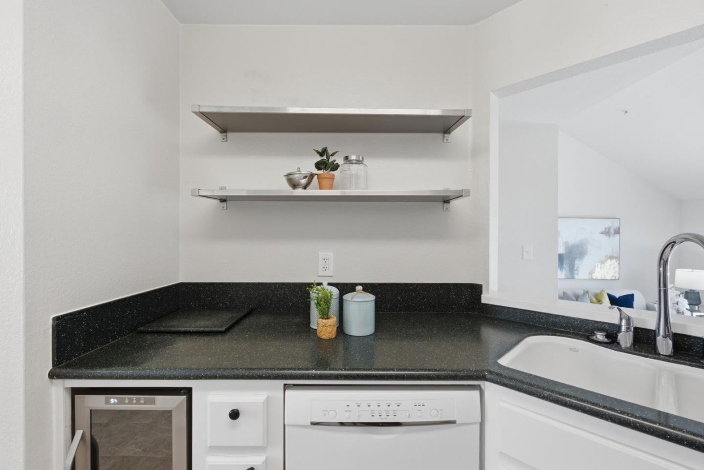 855 Mountain View DR 4