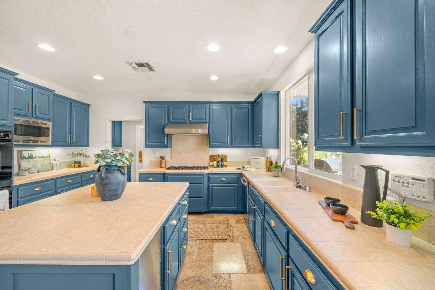 2665 Aberdeen Lane