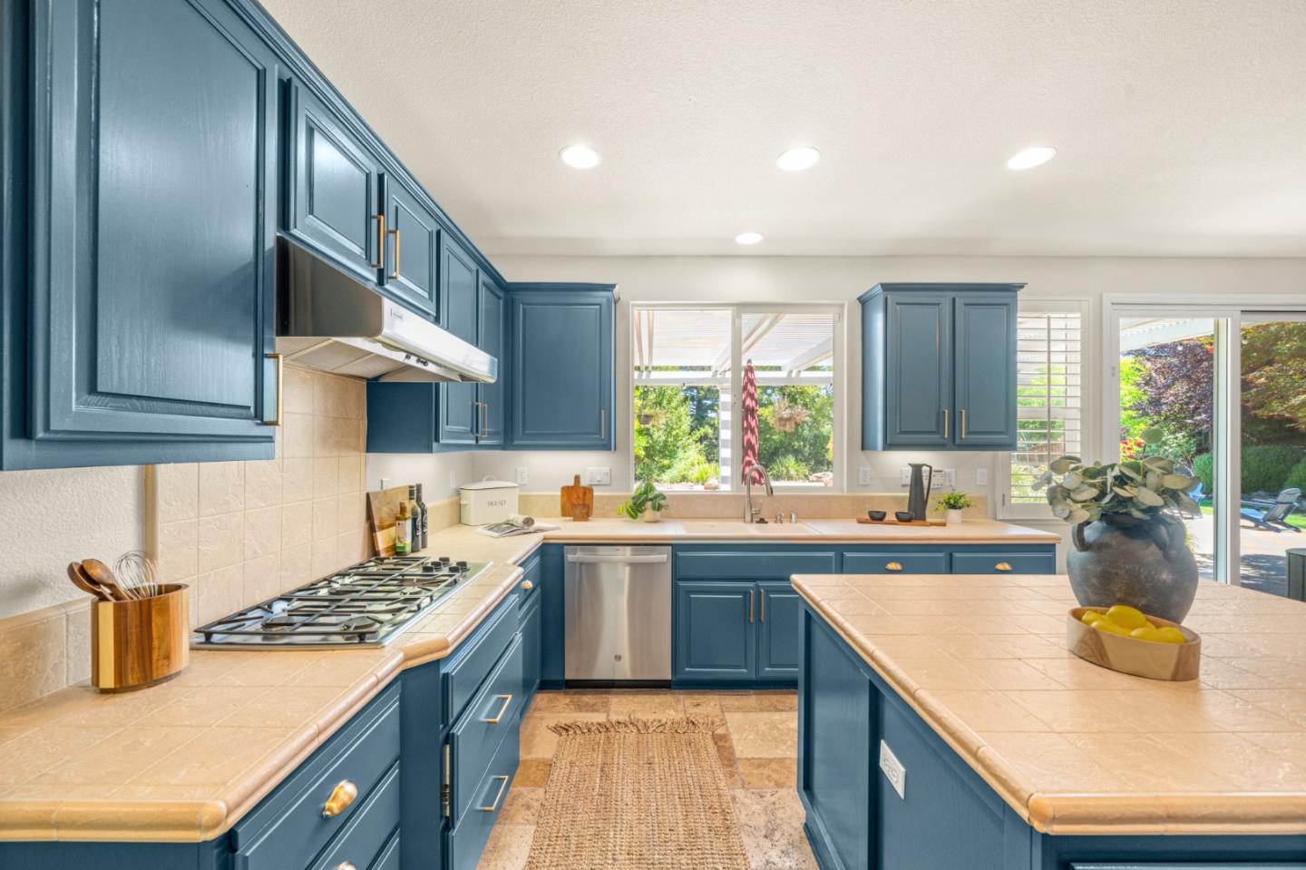 2665 Aberdeen Lane