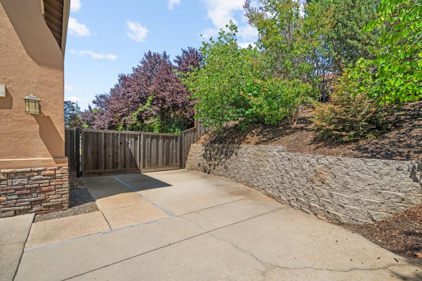 2665 Aberdeen Lane