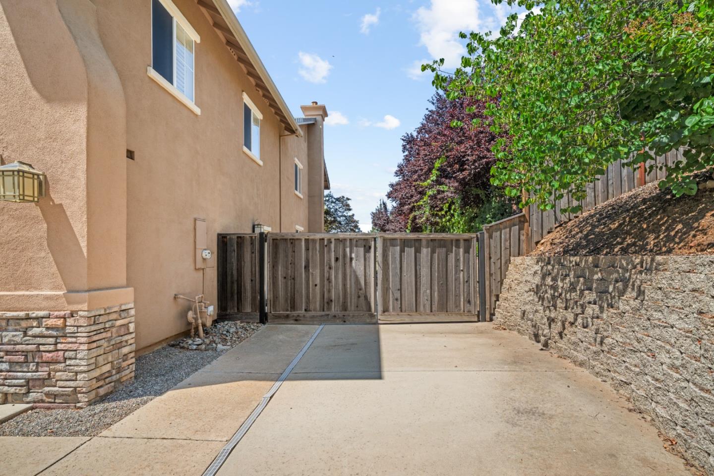 2665 Aberdeen Lane