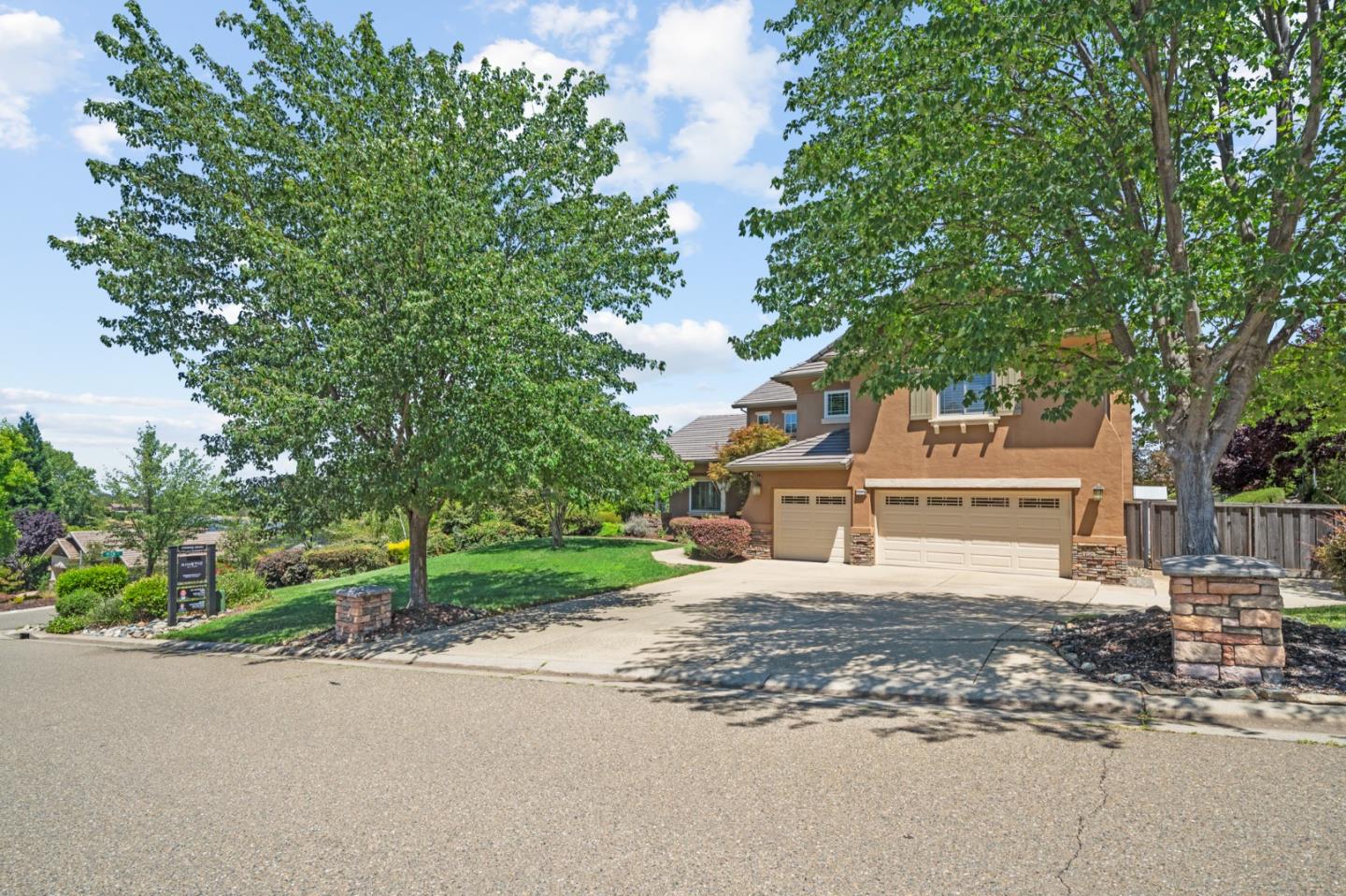 2665 Aberdeen Lane