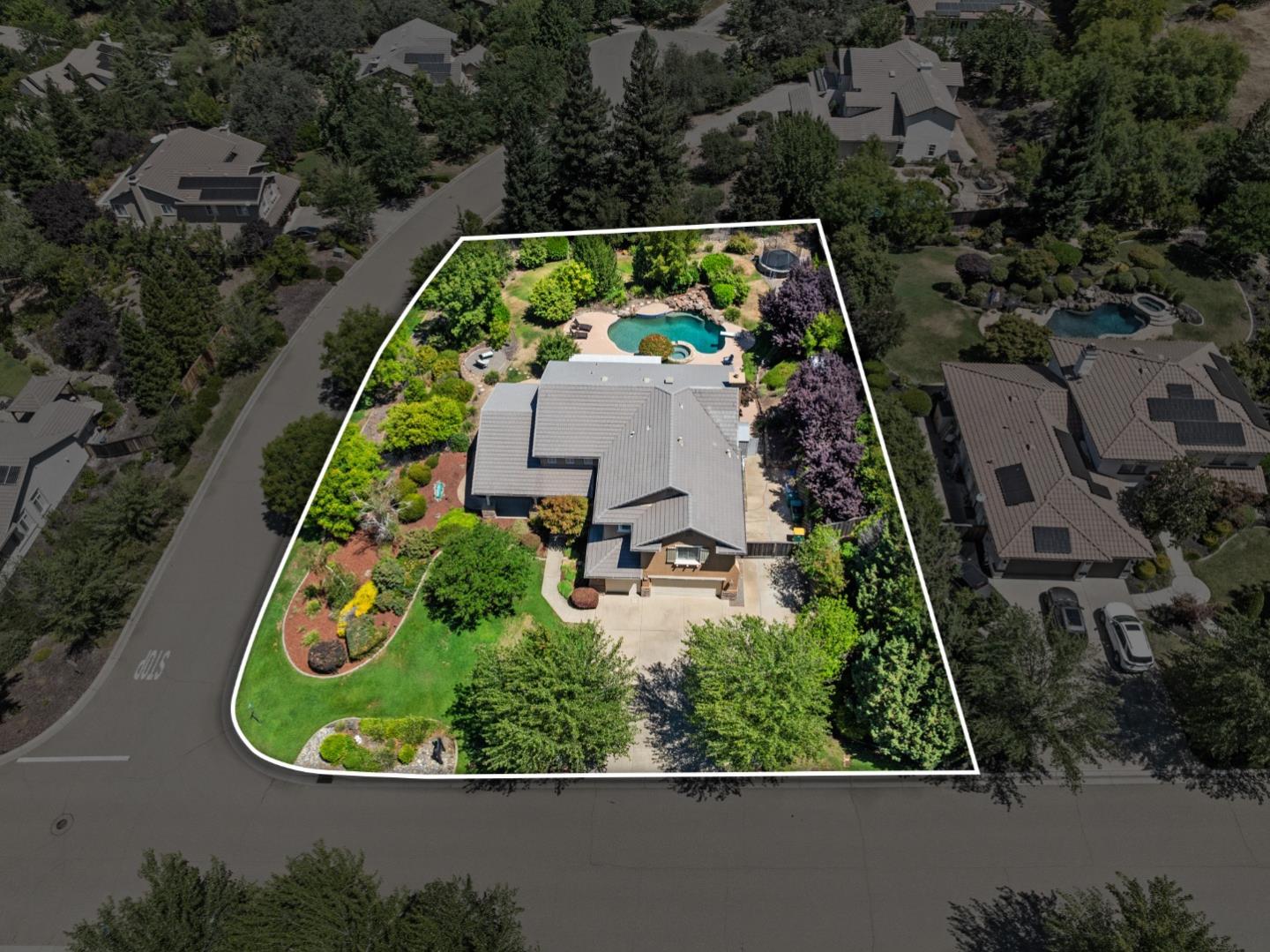 2665 Aberdeen Lane