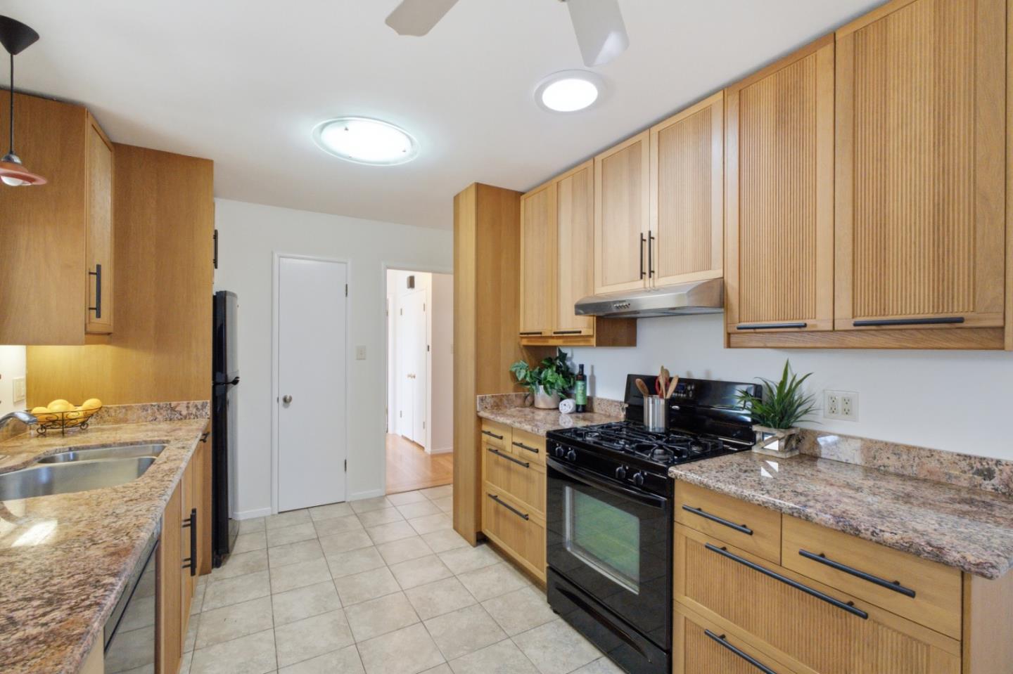 2111 Orchard Street