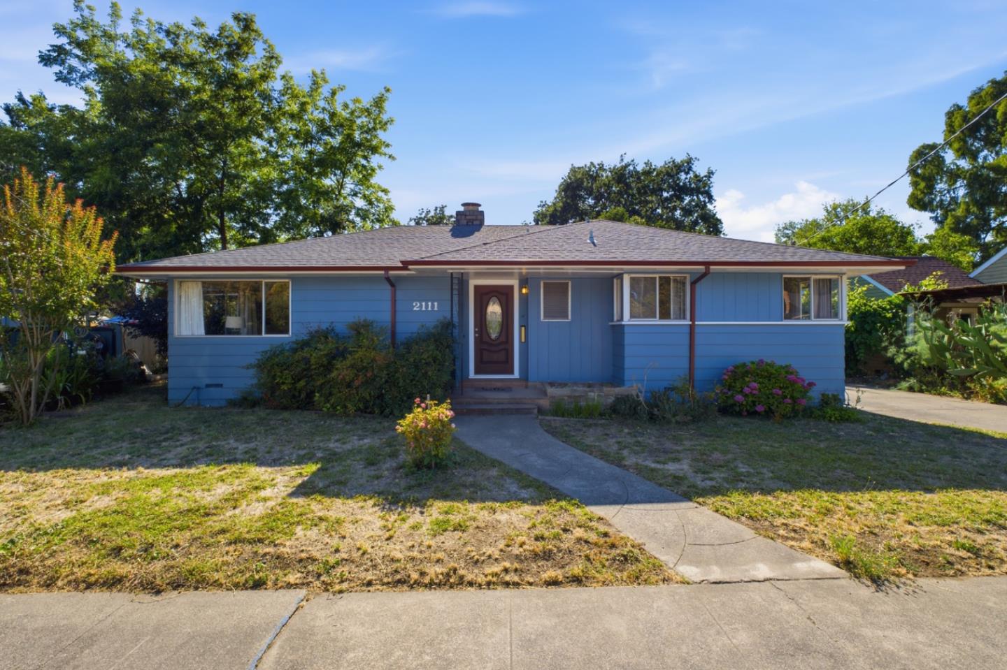 2111 Orchard Street