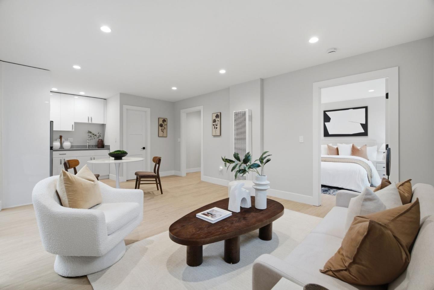 998 Burnett AVE