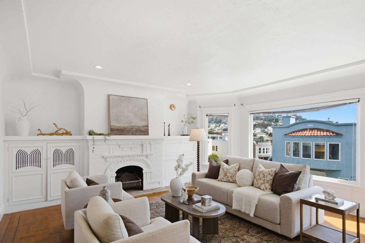 35 Castle Manor AVE