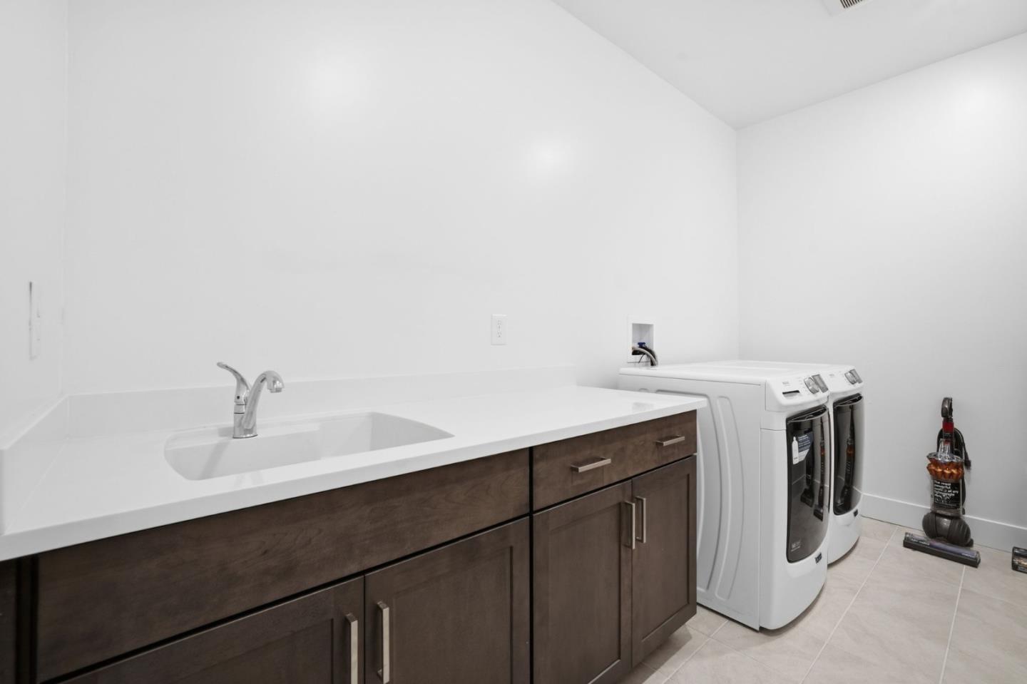3233 Delta Coves DR