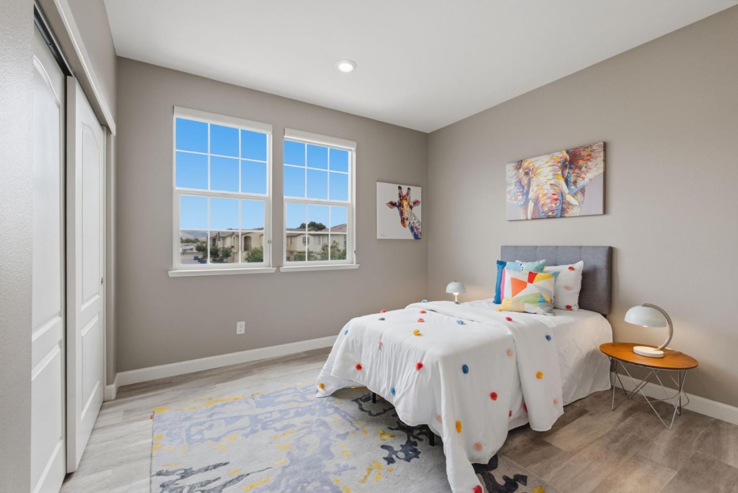 1429 Poppy LN