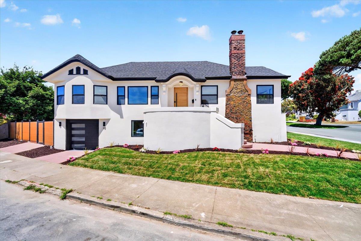 10 Westwood DR