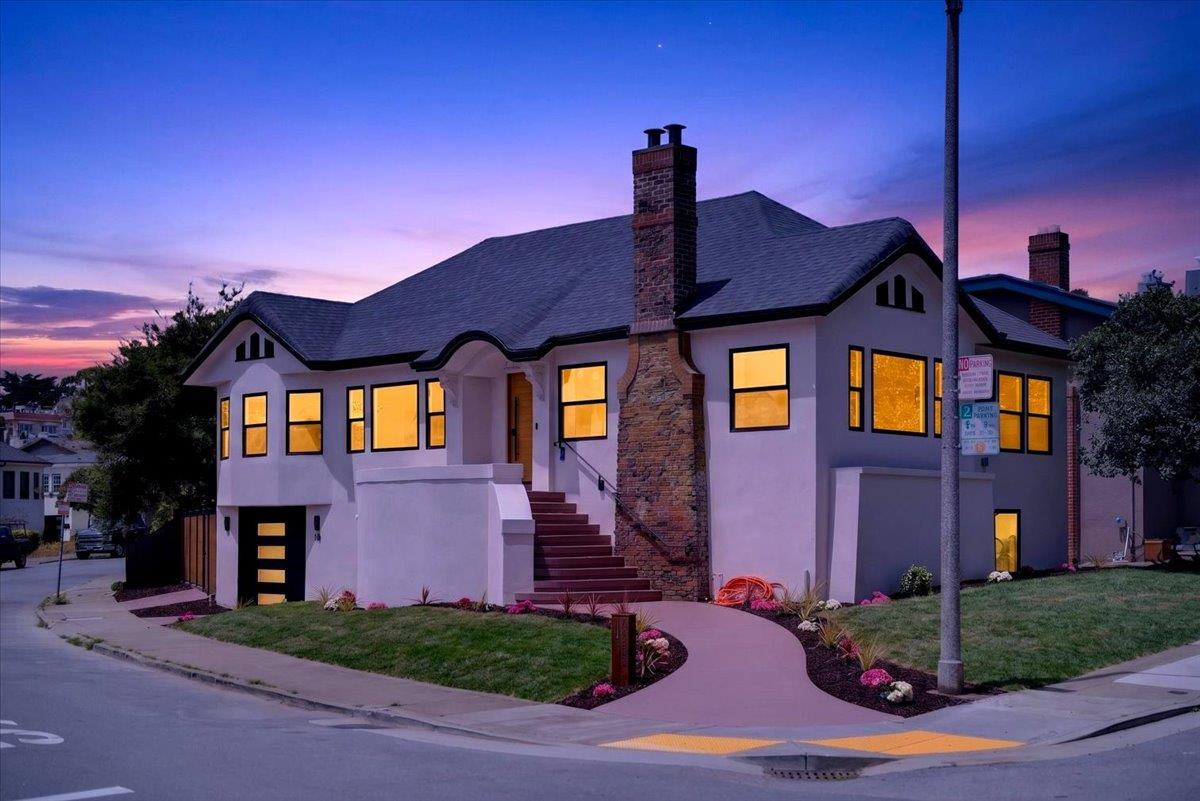 10 Westwood DR