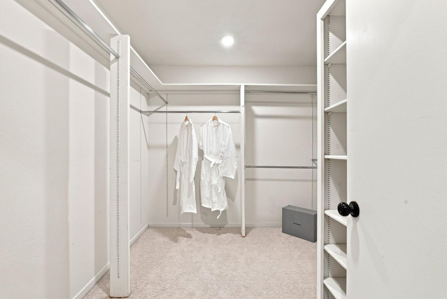 21 Russell CT