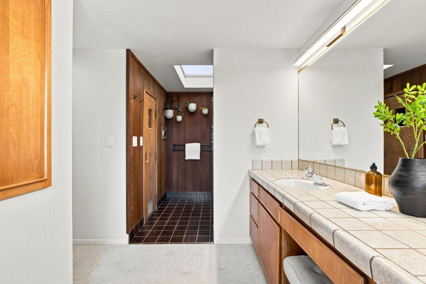 21 Russell CT