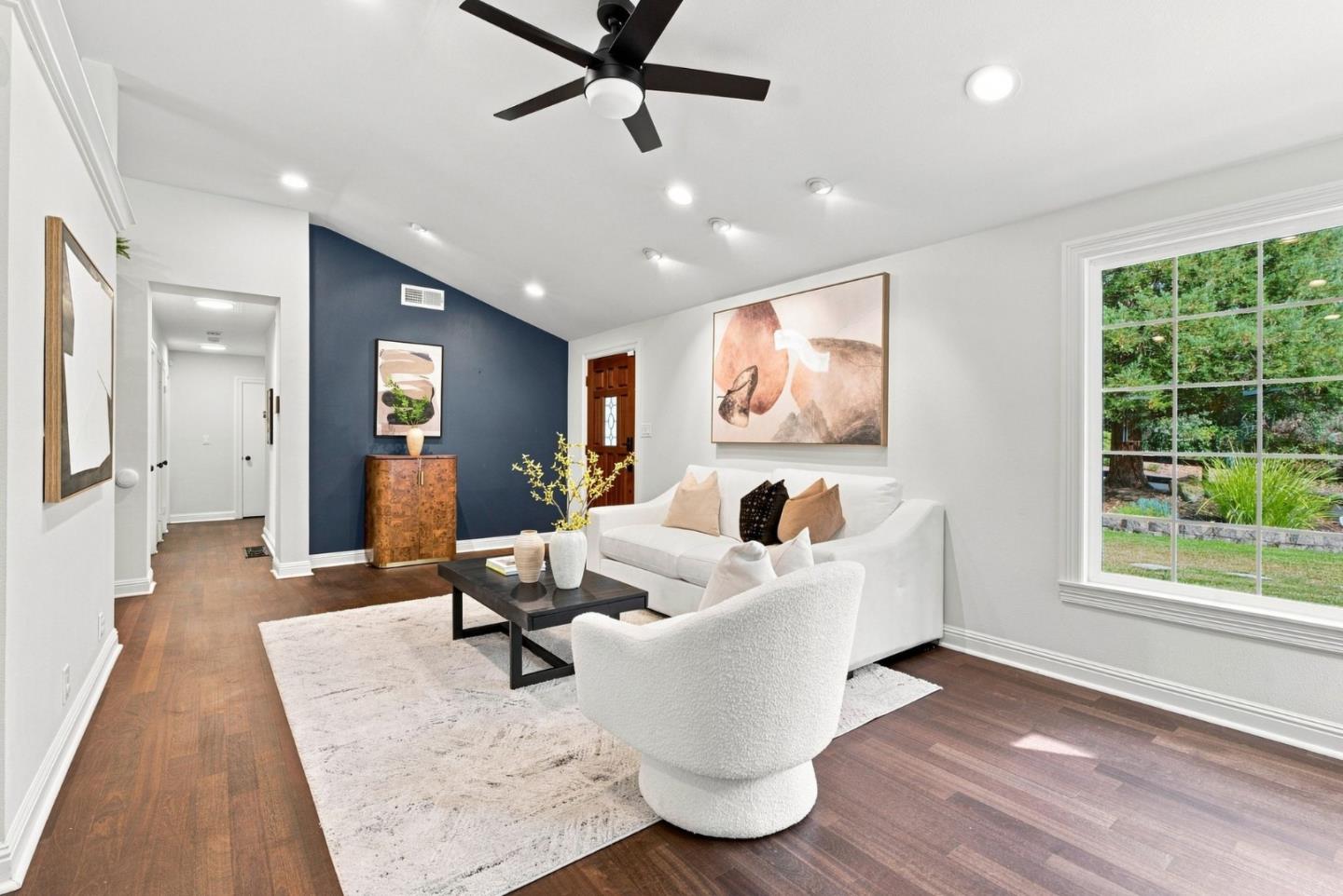 21 Russell CT