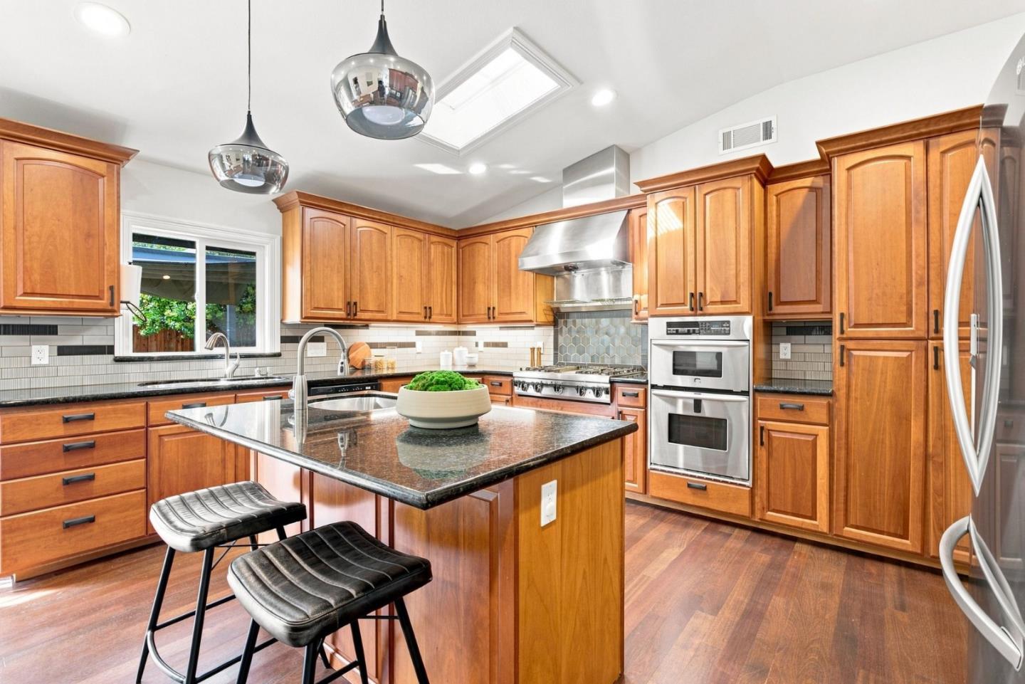 21 Russell CT