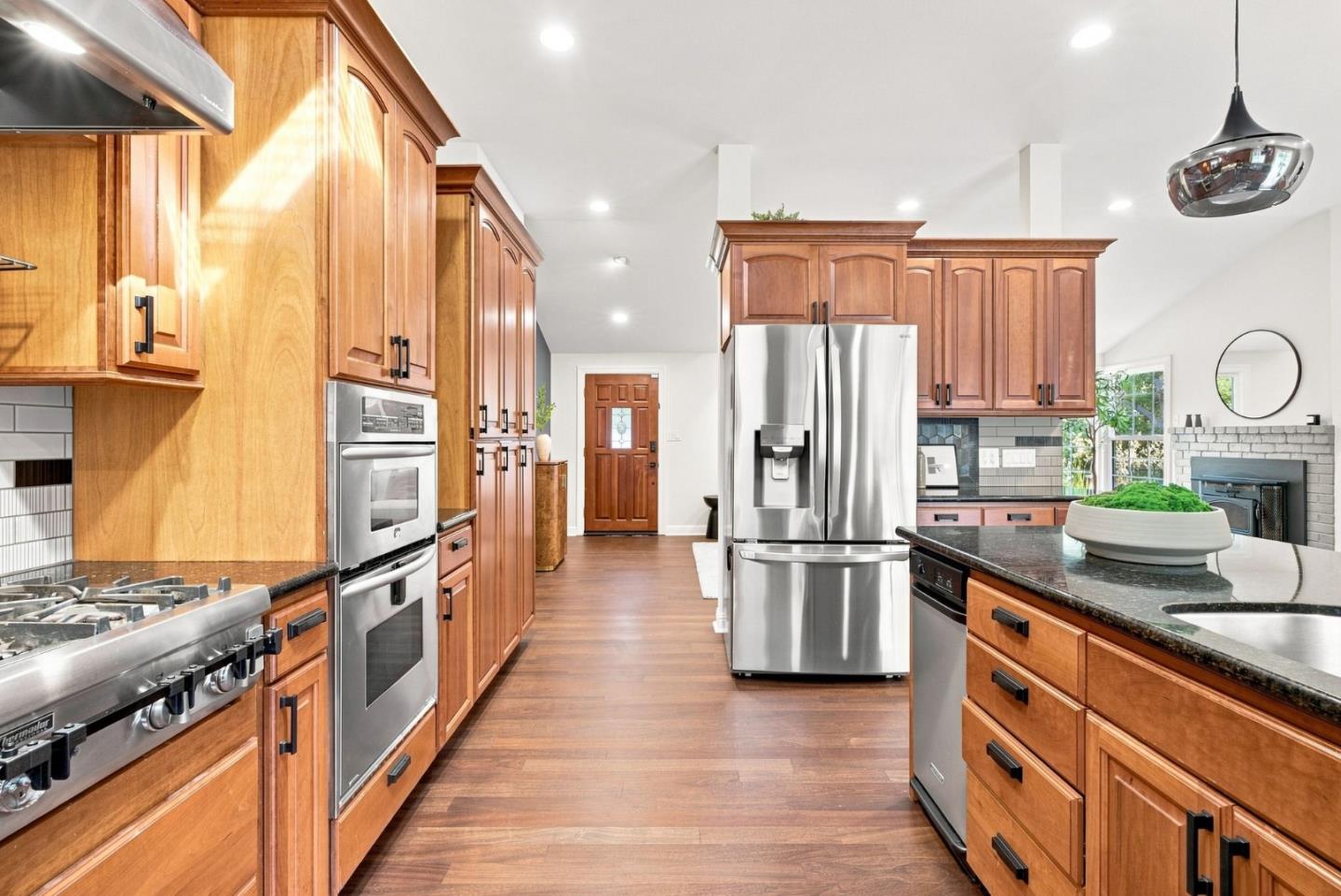 21 Russell CT