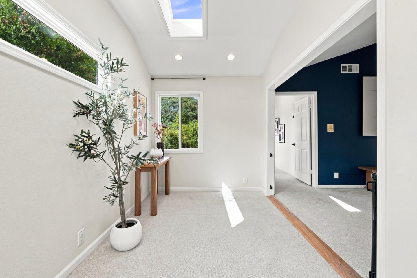 21 Russell CT