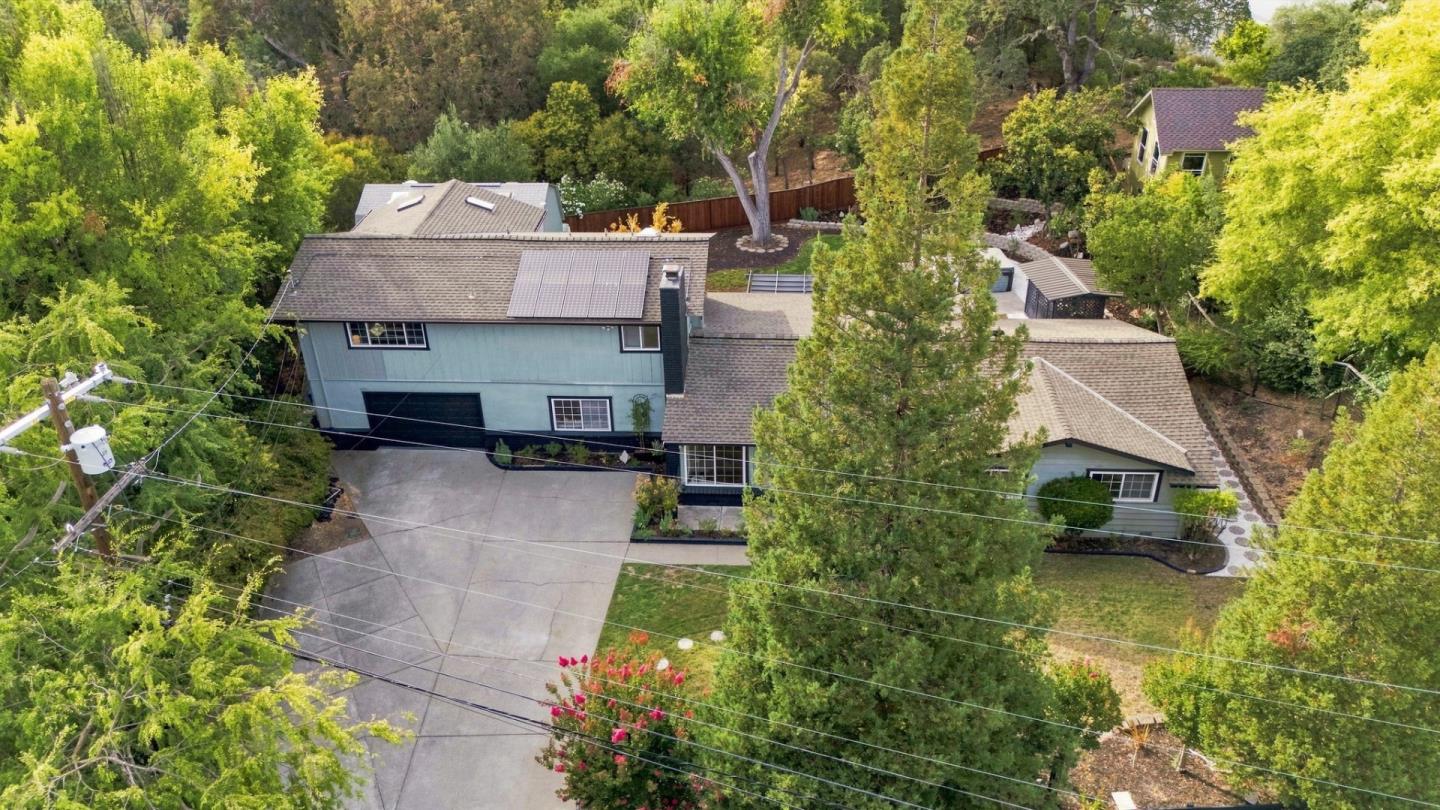 21 Russell CT