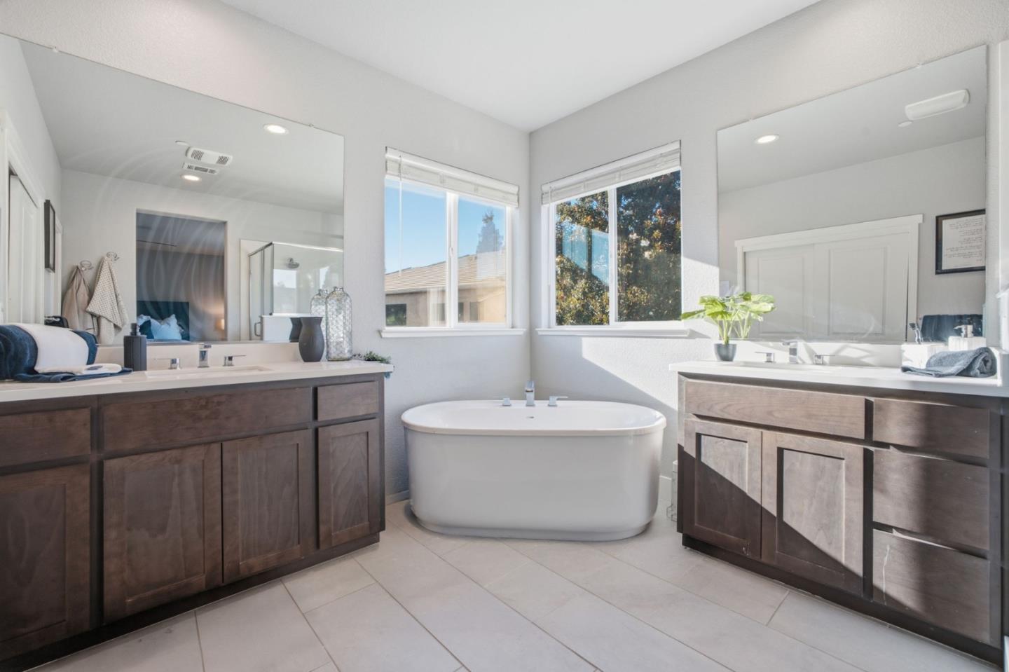 1258 Heavenly CIR