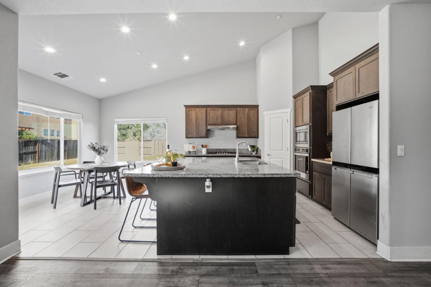 1258 Heavenly CIR