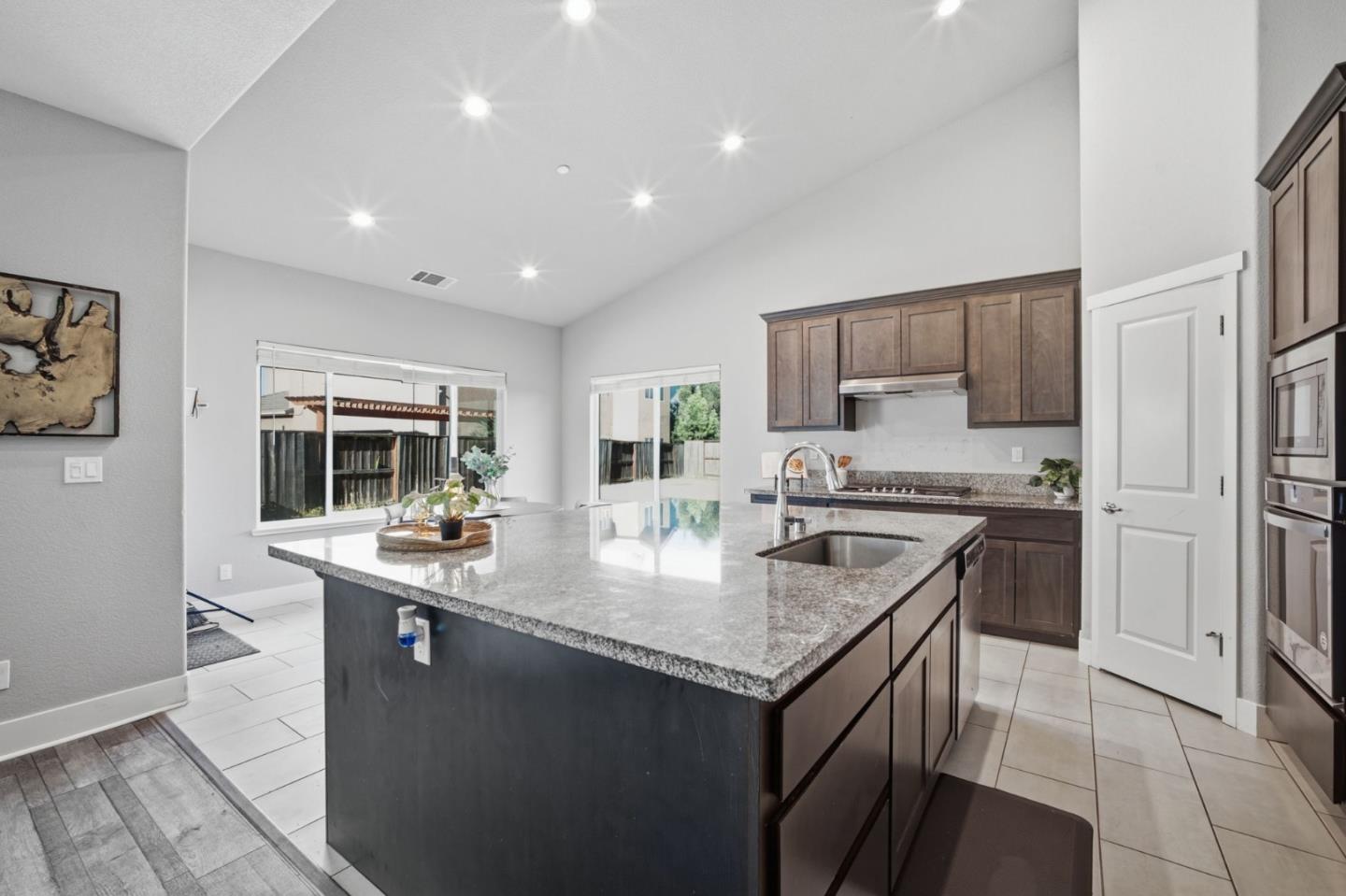 1258 Heavenly CIR