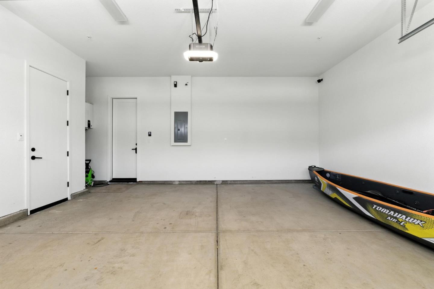 467 Halcyon PL