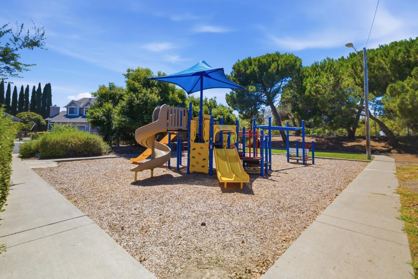 2648 Wellington CT