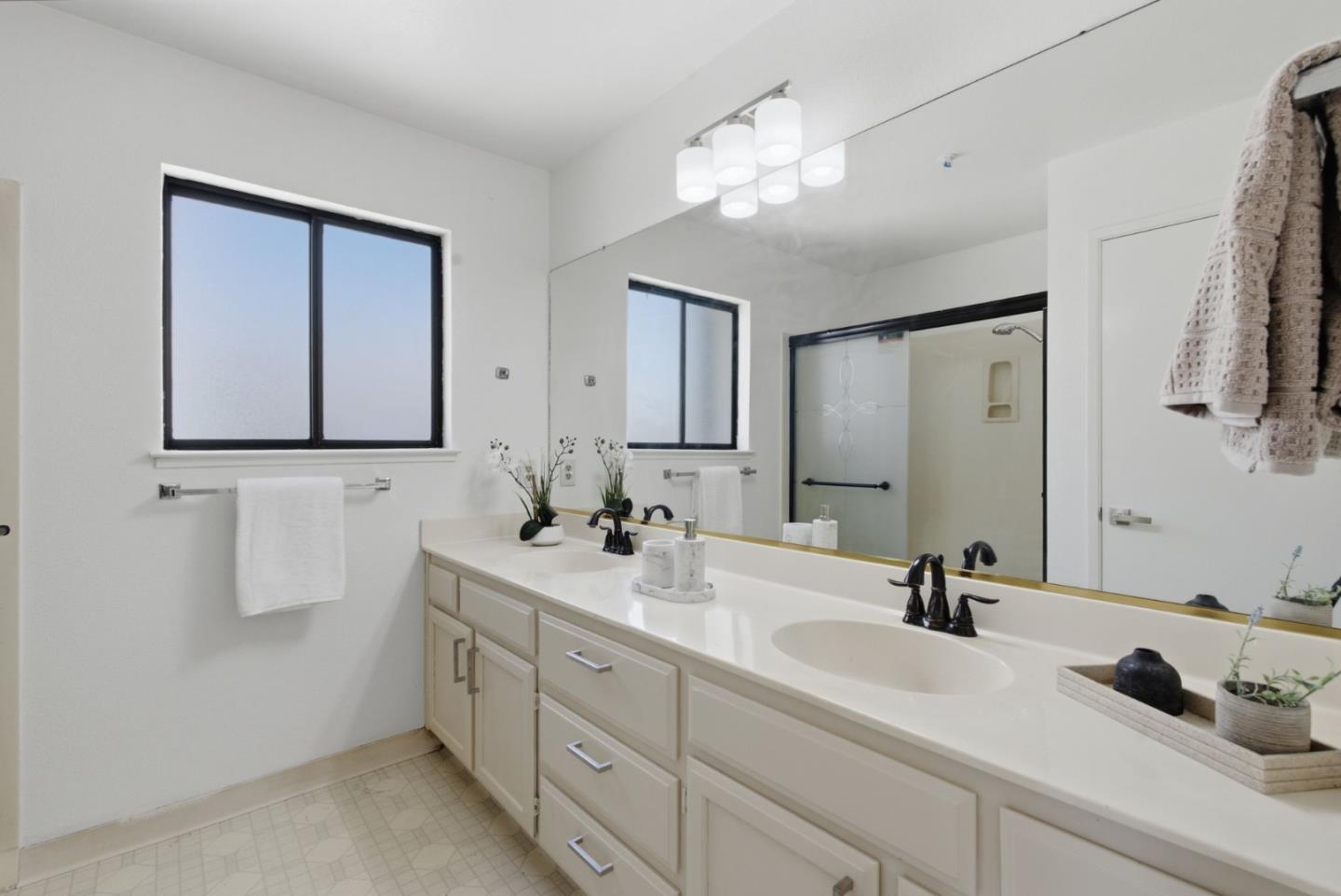 2648 Wellington CT