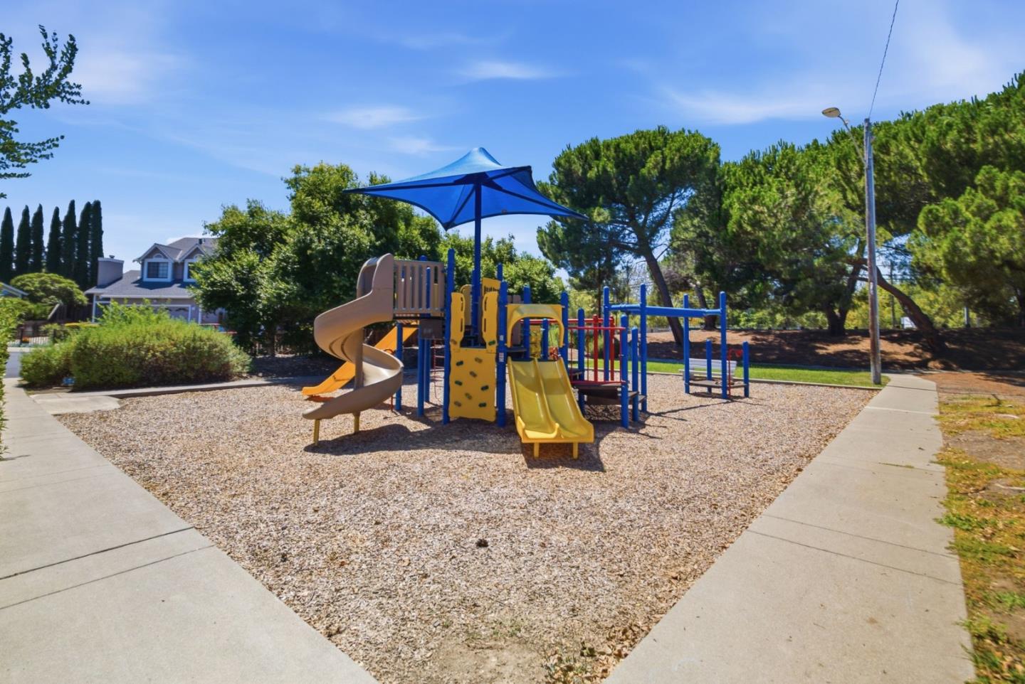 2648 Wellington CT