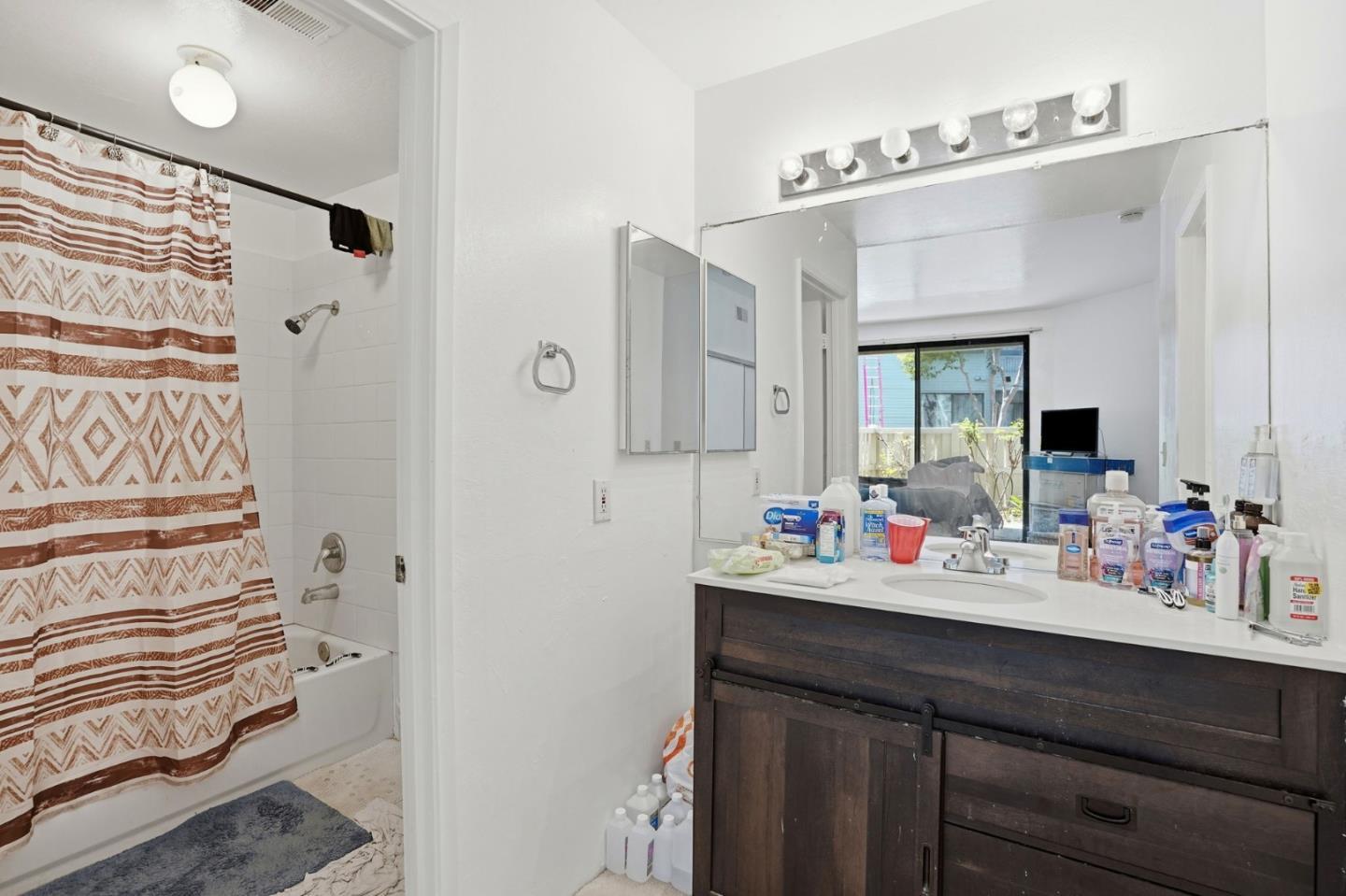 3778 Stoneglen N