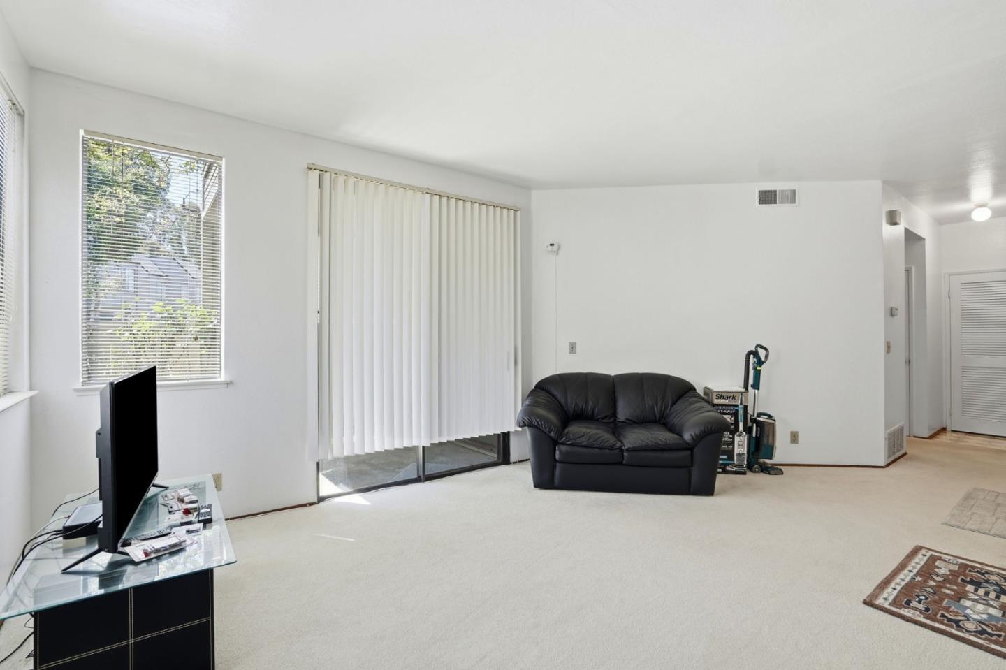 3778 Stoneglen N