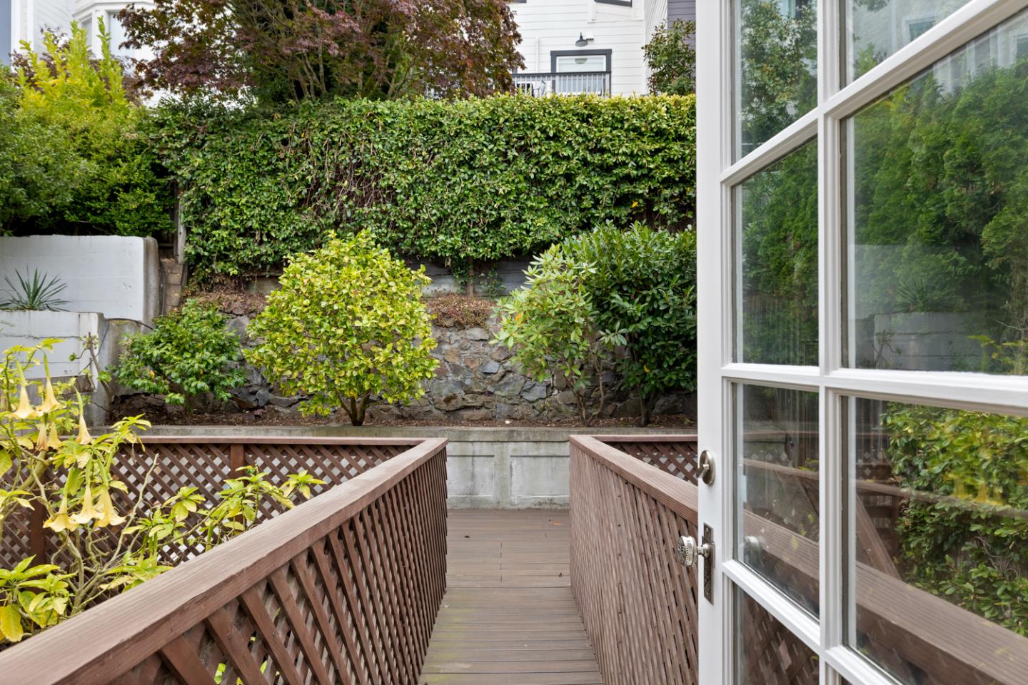 137 Divisadero ST