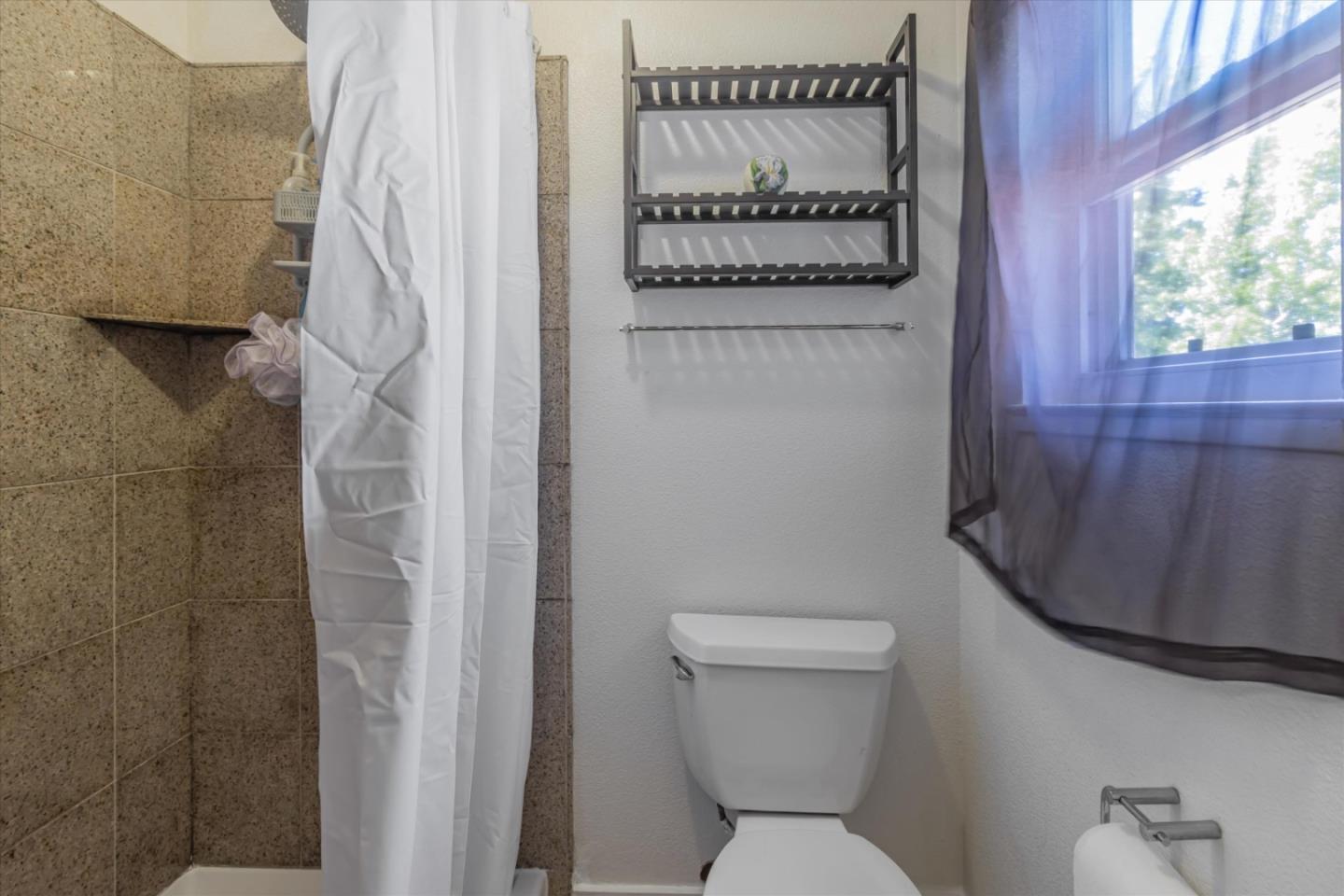1315 A ST 213