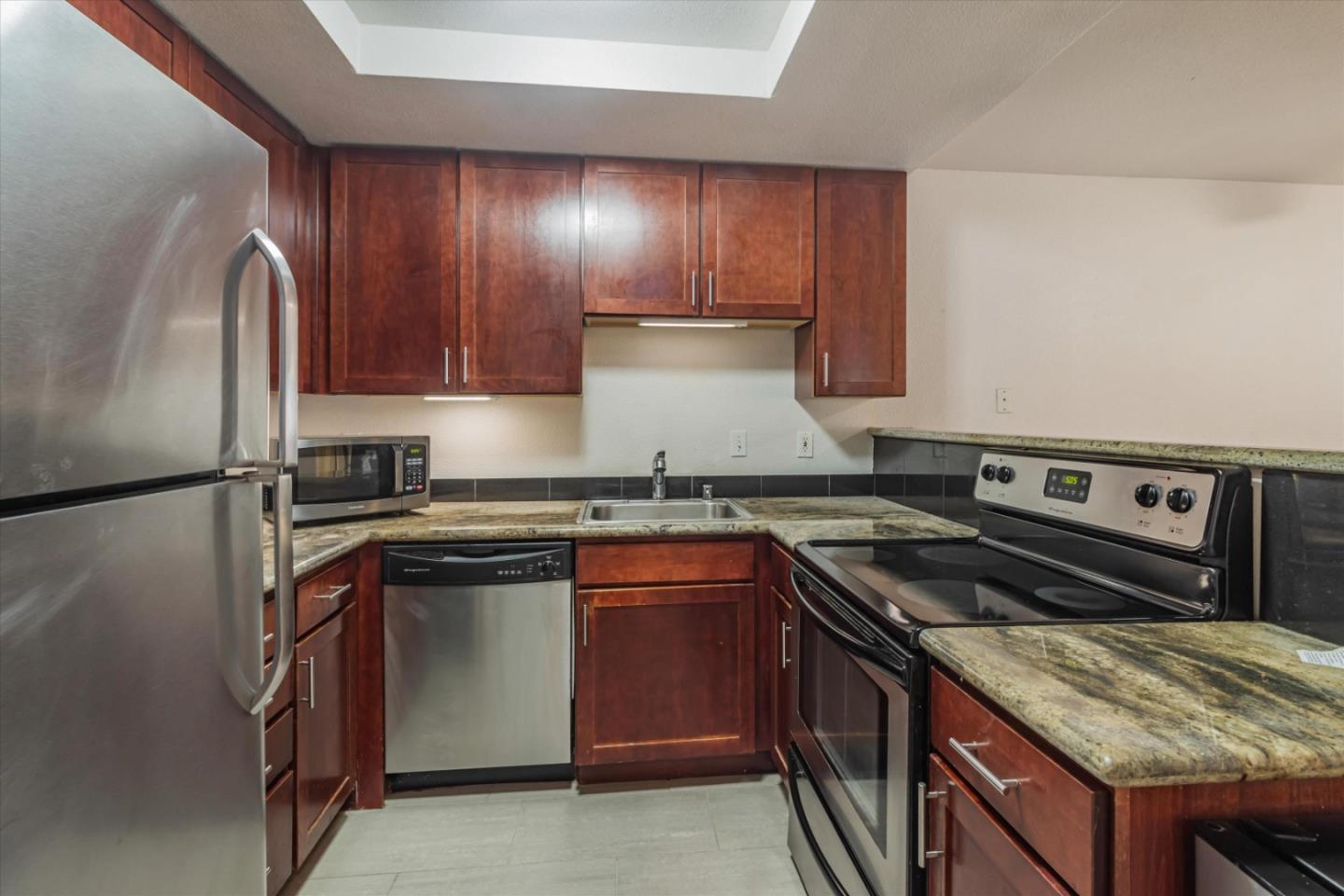 1315 A ST 213